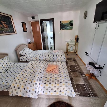 Apartment Buklija Плужине Экстерьер фото