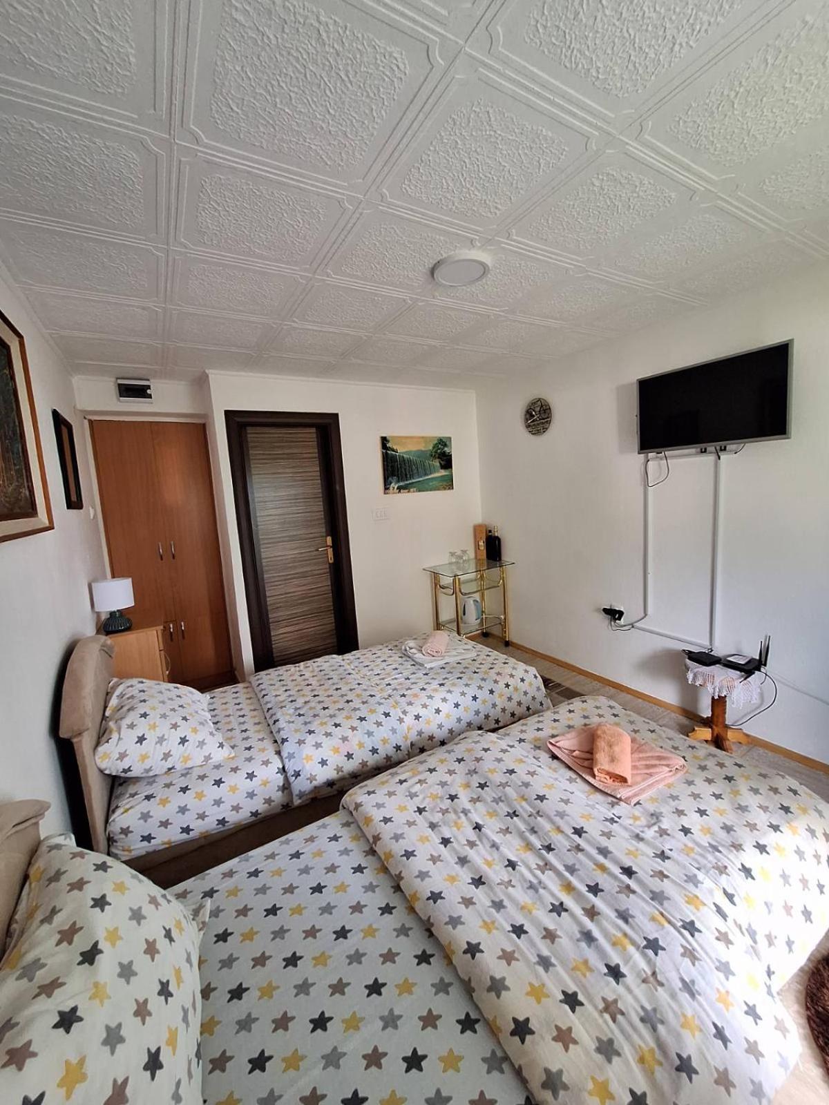 Apartment Buklija Плужине Экстерьер фото